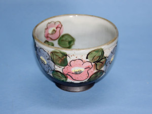 椿紋湯呑(大赤)